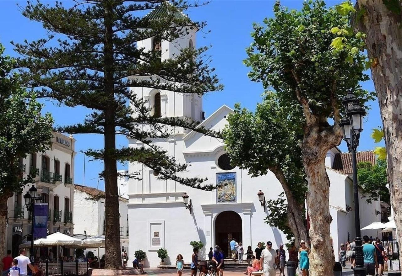 Valparaiso - Burriana Beach Nerja Buitenkant foto