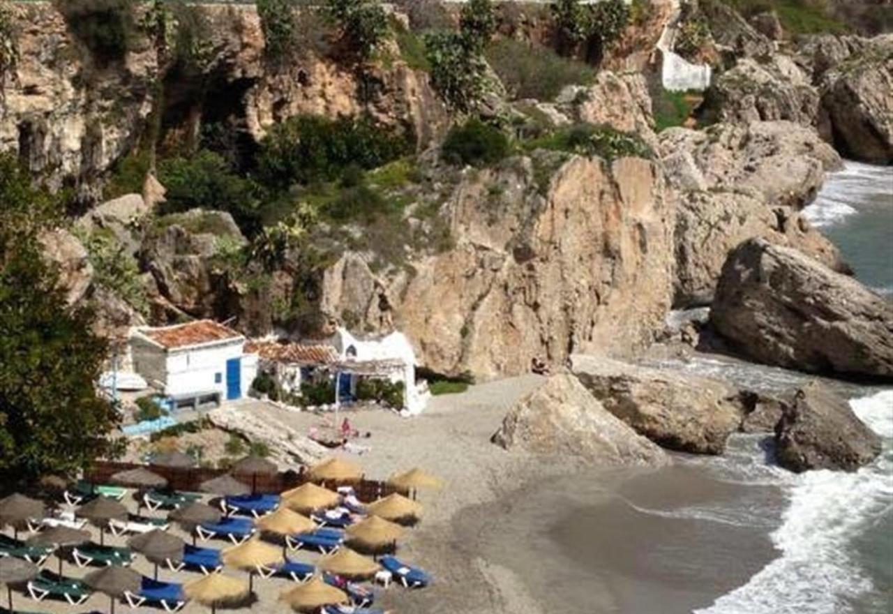 Valparaiso - Burriana Beach Nerja Buitenkant foto