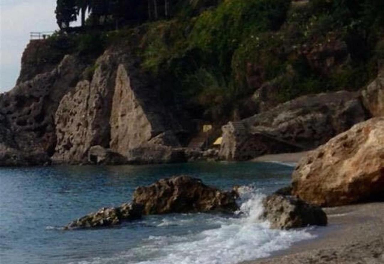 Valparaiso - Burriana Beach Nerja Buitenkant foto
